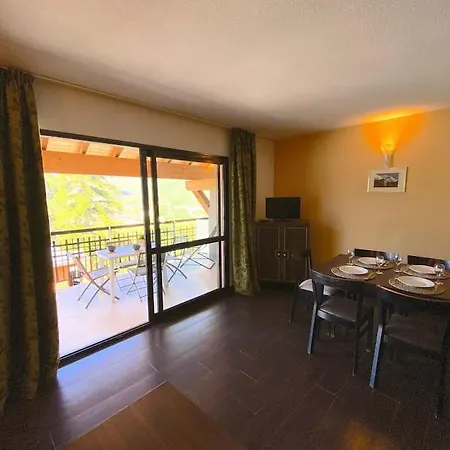 T3 Avec Vue Sur Les Montagnes - Piscine - Sauna Appartement *