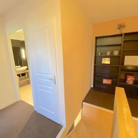 Appartement T3 Avec Vue Sur Les Montagnes - Piscine - Sauna Jausiers