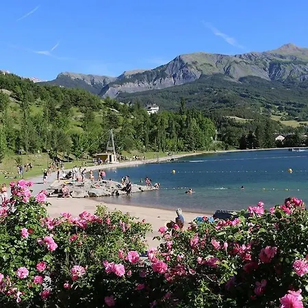 Appartement T3 Avec Vue Sur Les Montagnes - Piscine - Sauna